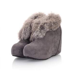Fashionable Warm Fur Pure Color Wedge Boots