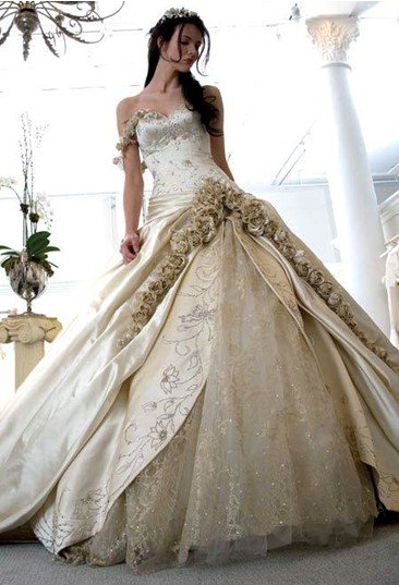Lace Strapless Floor-length Wedding Dress
