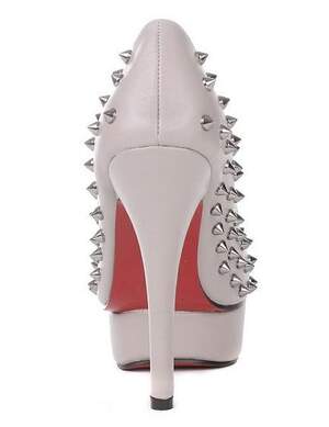 Special Rivet Embellished High-heeled Shoe