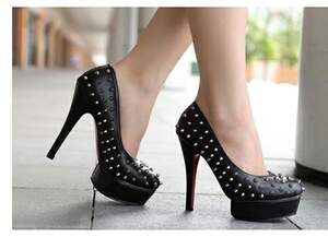 Special Rivet Embellished High-heeled Shoe
